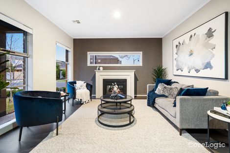 Property photo of 14 Fairbairn Way Caroline Springs VIC 3023
