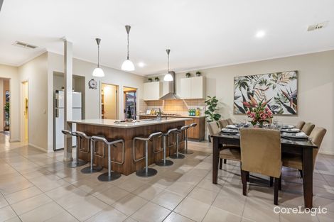 Property photo of 14 Fairbairn Way Caroline Springs VIC 3023