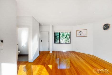 Property photo of 2/29 Lynch Road Fawkner VIC 3060