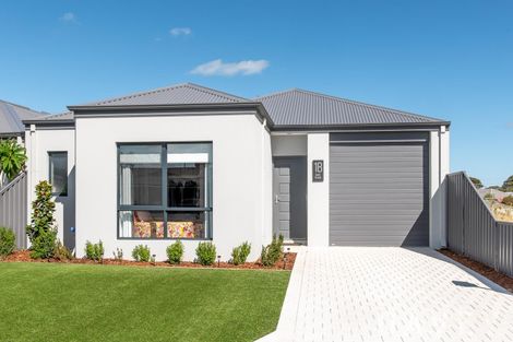 1b Raff Pl, Padbury, WA 6025