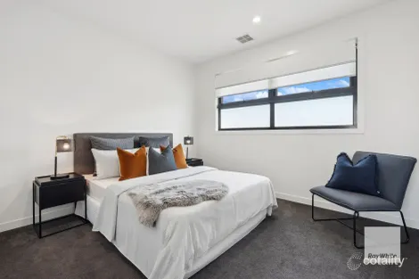 Property photo of 2/14 Woorite Place Keilor East VIC 3033