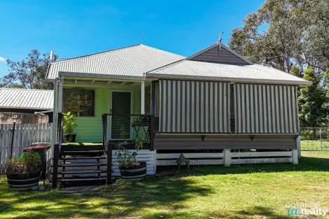 26 G S Wilson Dr, Nanango, QLD 4615