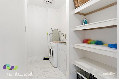 Property photo of 52 Thornbill Crescent Coodanup WA 6210