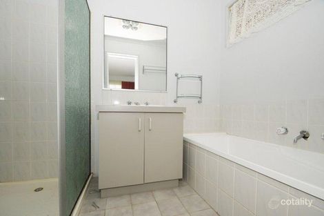 Property photo of 13 Englefield Court Werribee VIC 3030