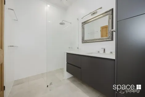 Property photo of 32 Catherine Street Subiaco WA 6008