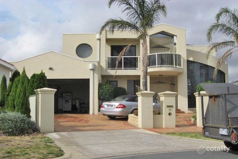 11 Andrea Ct, Taylors Lakes, VIC 3038