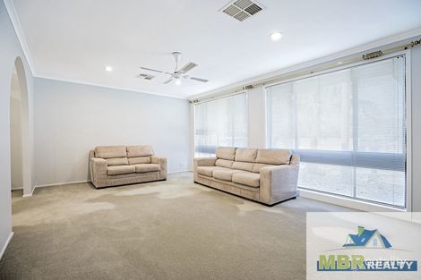 Property photo of 19 Dartmoor Circuit Emu Heights NSW 2750