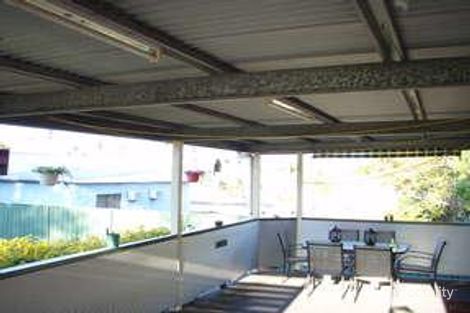 4 Agnes St, South Gladstone, QLD 4680