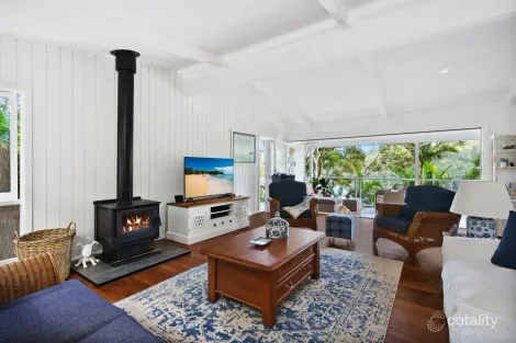 83 Mccarrs Creek Rd, Church Point, NSW 2105