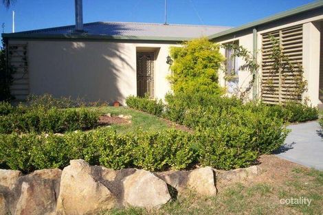 Property photo of 2 Victor Place Raby NSW 2566