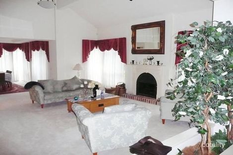 Property photo of 44 Beaumont Drive Beaumont Hills NSW 2155