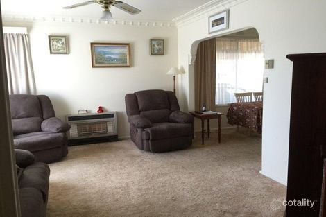 Property photo of 27 Hastings Street Wendouree VIC 3355