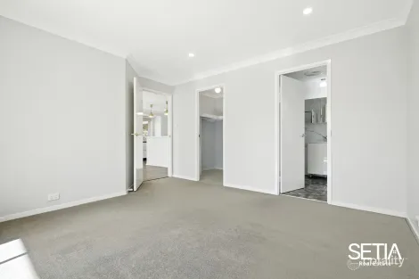 Property photo of 18 Orissa Way Doonside NSW 2767