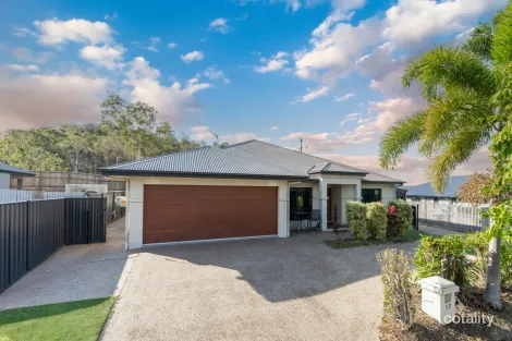 Property photo of 17 Deedes Crescent Bushland Beach QLD 4818