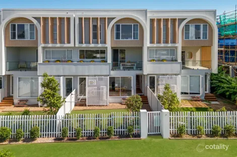 3/9-11 Nelson Ave, Hope Island, QLD 4212