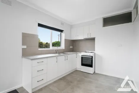 3/2b Nullawil St, Springvale, VIC 3171
