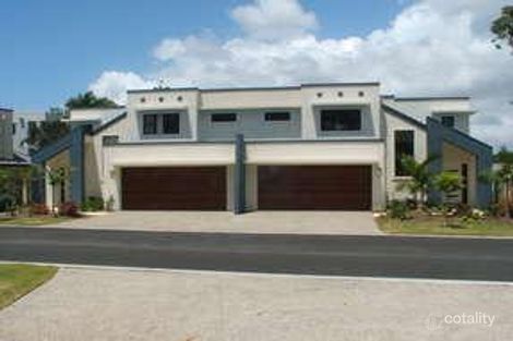 385 Pine Ridge Rd, Runaway Bay, QLD 4216