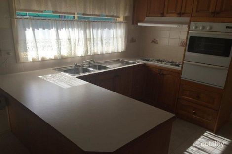 Property photo of 2B Bradley Drive Mill Park VIC 3082