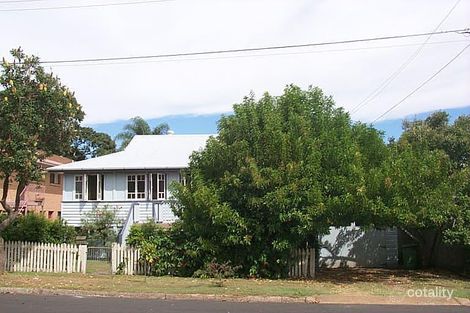 7 Alfred St, Woody Point, QLD 4019