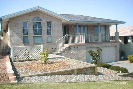 Property photo of 17 Honeygum Way Mardi NSW 2259