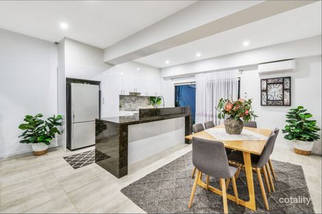 Property photo of 17 Salvado Drive Pacific Pines QLD 4211