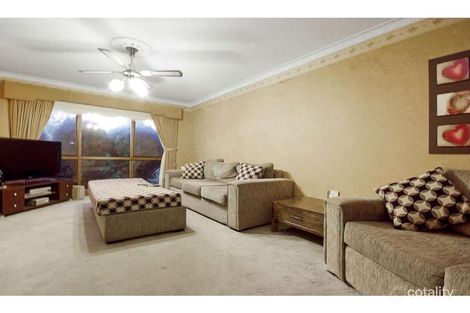 Property photo of 12 Strathavan Drive Berwick VIC 3806