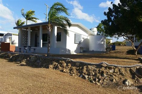 27 Aivu Ave, Wunjunga, QLD 4806