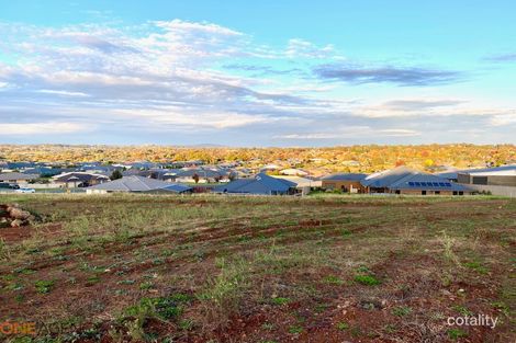 7 Kanzi Cl, Orange, NSW 2800