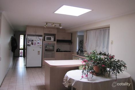 Property photo of 9 Heath Place Meadow Heights VIC 3048