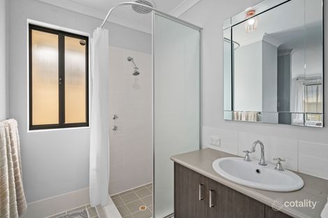 Property photo of 17 Highcliffe Circle Lakelands WA 6180