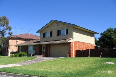 2 Flinders Cl, Barrack Heights, NSW 2528