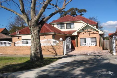 2 Strathmore Pde, Roseville, NSW 2069