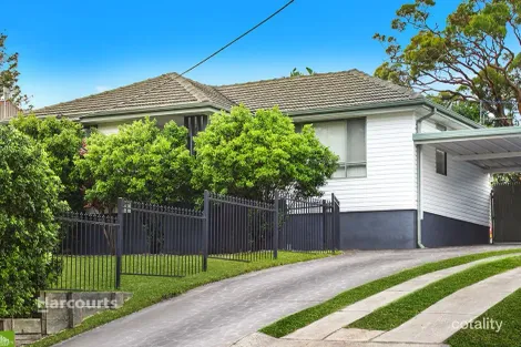 4 Andrew Cres, Mount Warrigal, NSW 2528