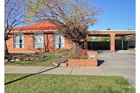 33 EDINBURGH CCT, WEST WODONGA, VIC 3690