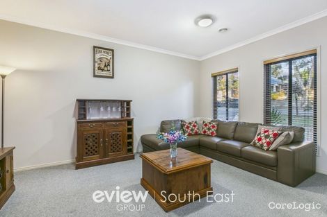 Property photo of 4 Tennyson Close Berwick VIC 3806