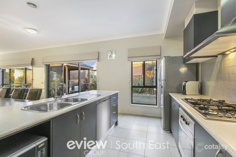 Property photo of 4 Tennyson Close Berwick VIC 3806