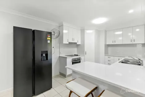Property photo of 8 Gumtree Drive Urraween QLD 4655