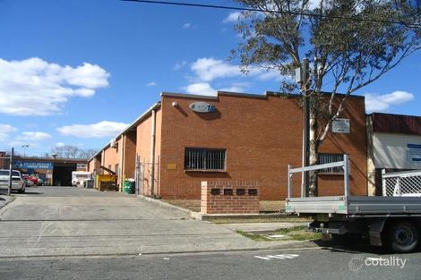 1/18 Regent Cres, Moorebank, NSW 2170