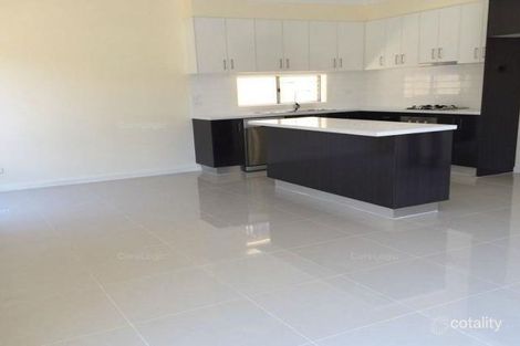 Property photo of 8/280 Pound Road Hampton Park VIC 3976