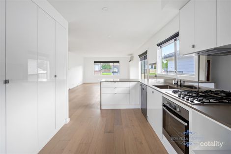 Property photo of 27 Renfrew Crescent Edgeworth NSW 2285