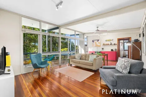 Property photo of 17 Regent Street Currumbin QLD 4223