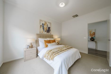 Property photo of 14 Starling Street Cranbourne East VIC 3977