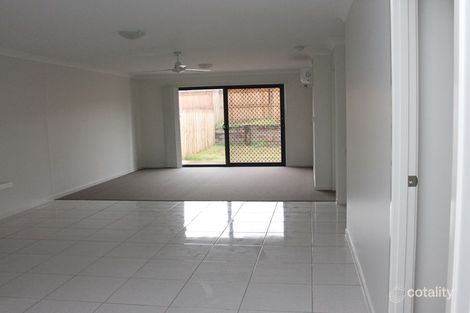 2/7 Kestrel St, Lowood, QLD 4311