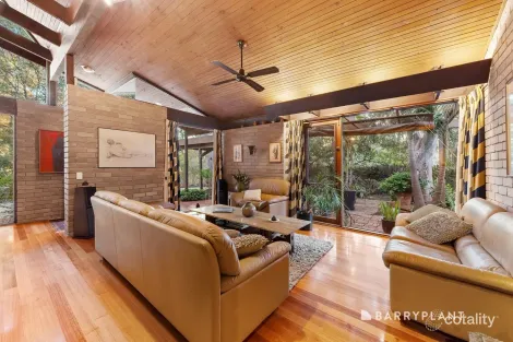 Property photo of 25 Phillips Crescent Rosanna VIC 3084