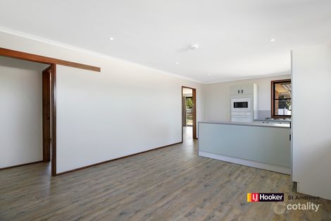 Property photo of 10 Duncansby Crescent St Andrews NSW 2566