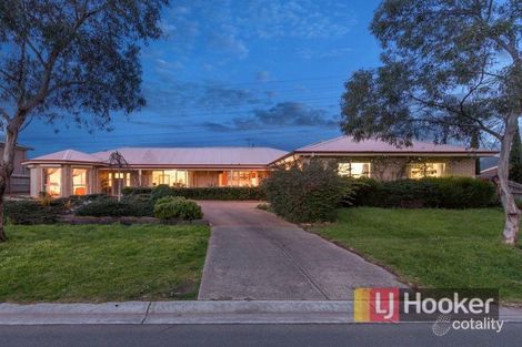 4 Coram Cl, Narre Warren North, VIC 3804