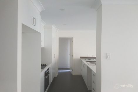 Property photo of 56 Daydream Crescent Springfield Lakes QLD 4300
