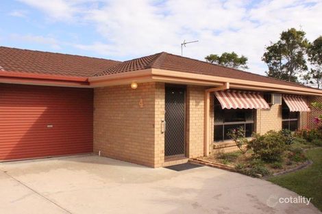 2/4 Burwood Ct, Labrador, QLD 4215
