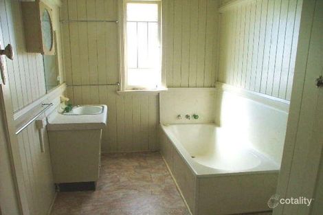 Property photo of 7 Martin Place Kingaroy QLD 4610