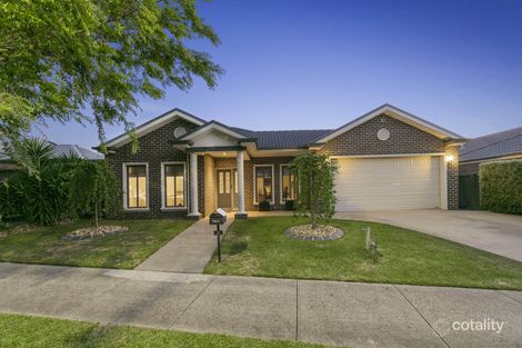 Property photo of 3 Cavalier Drive Berwick VIC 3806